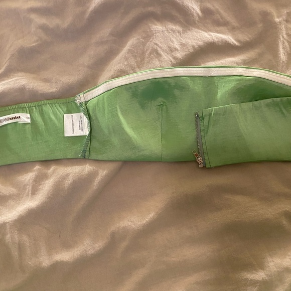 Two piece Set - Picture 3 of 7